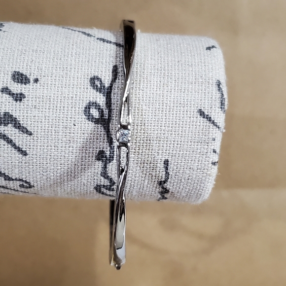 Bangle bracelet - Picture 2 of 7